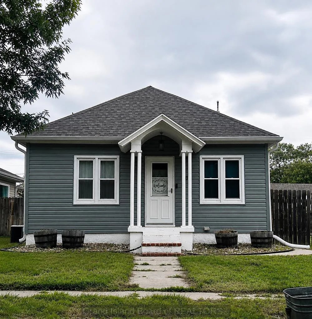 707 Sicily Ave