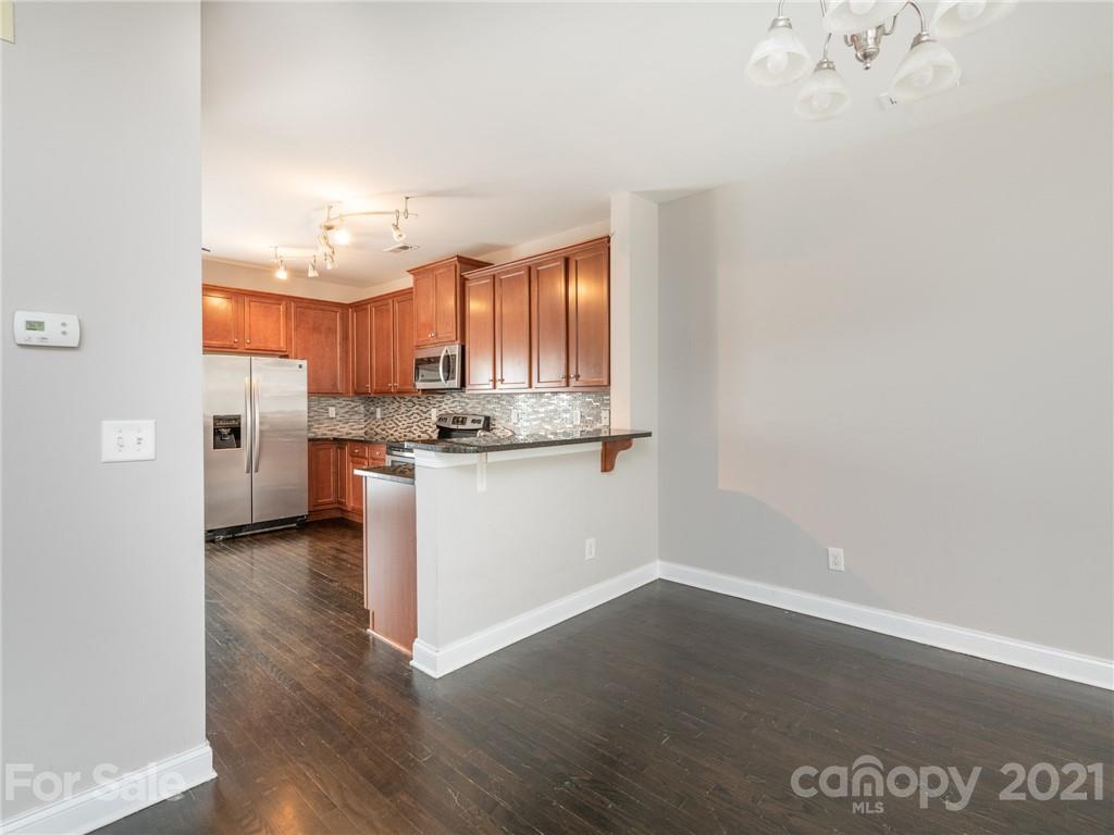 2421 Bonterra Blvd #405