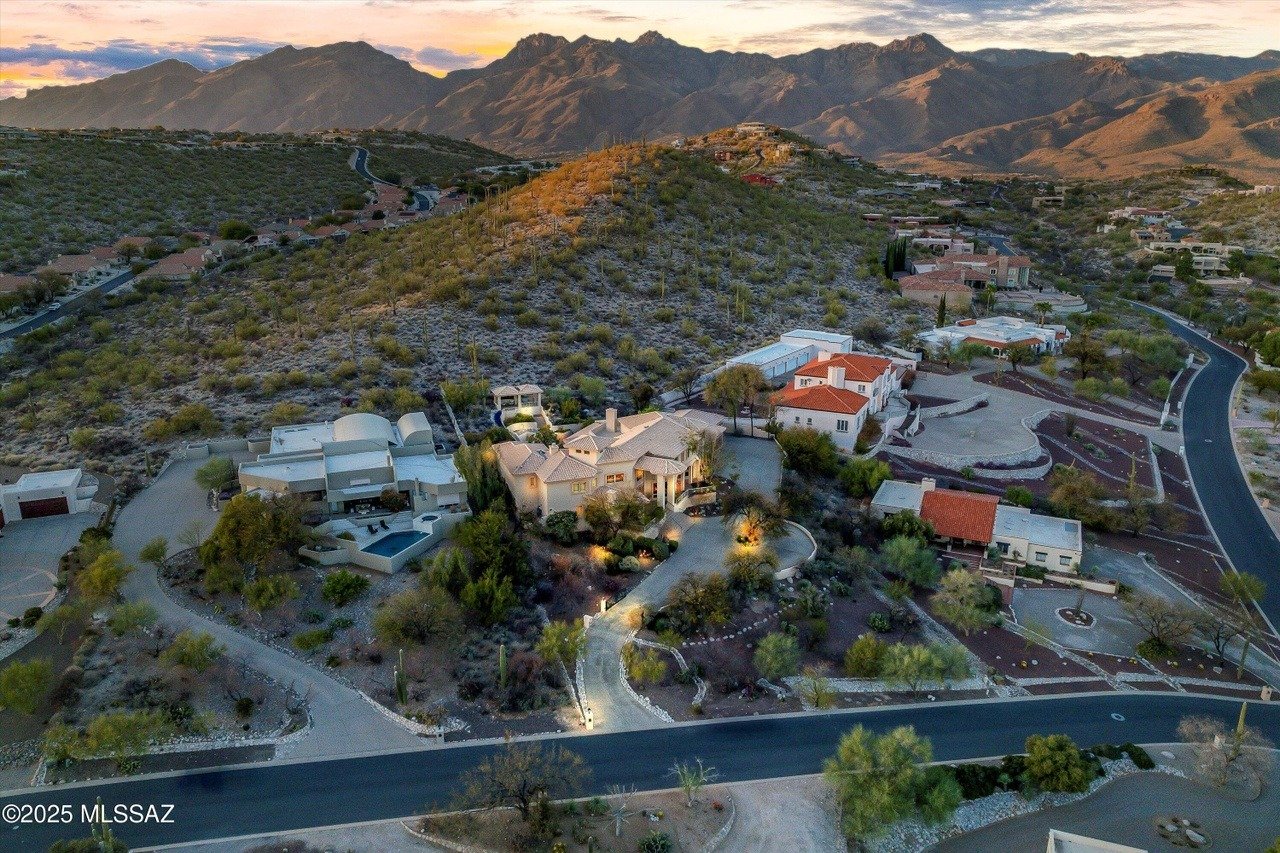 4141 N West Fernhill Cir