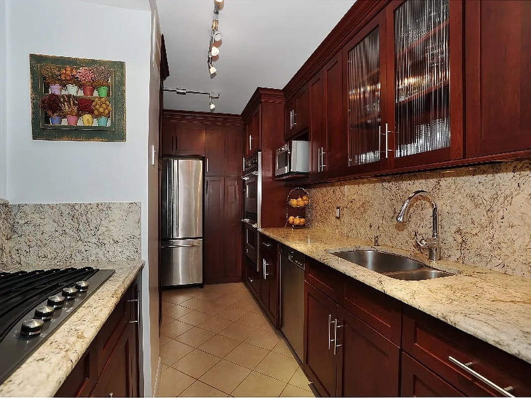 201 East 28th Street #12J