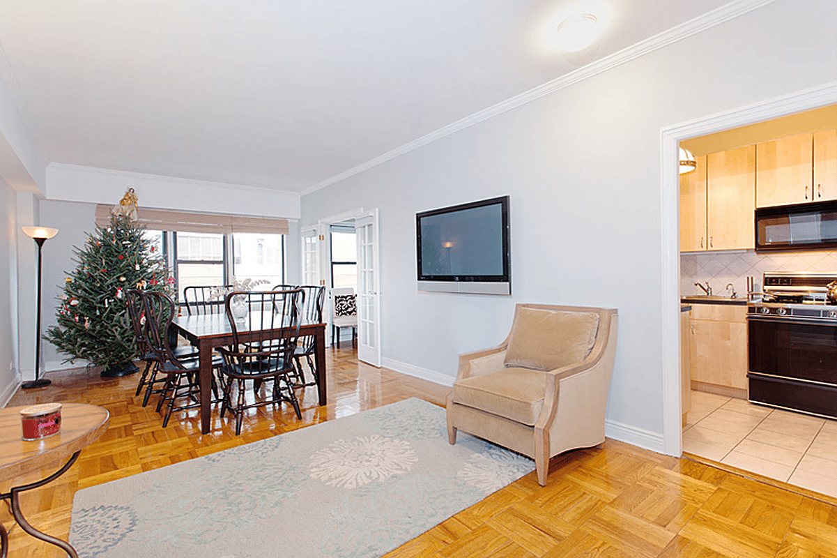 220 East 54th Street #10E