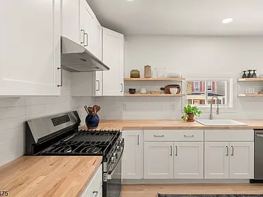 73 Colby Pl