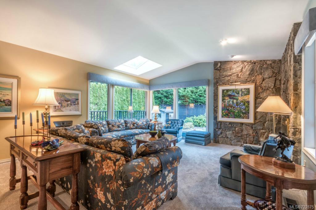 4509 Tanglewood Cres