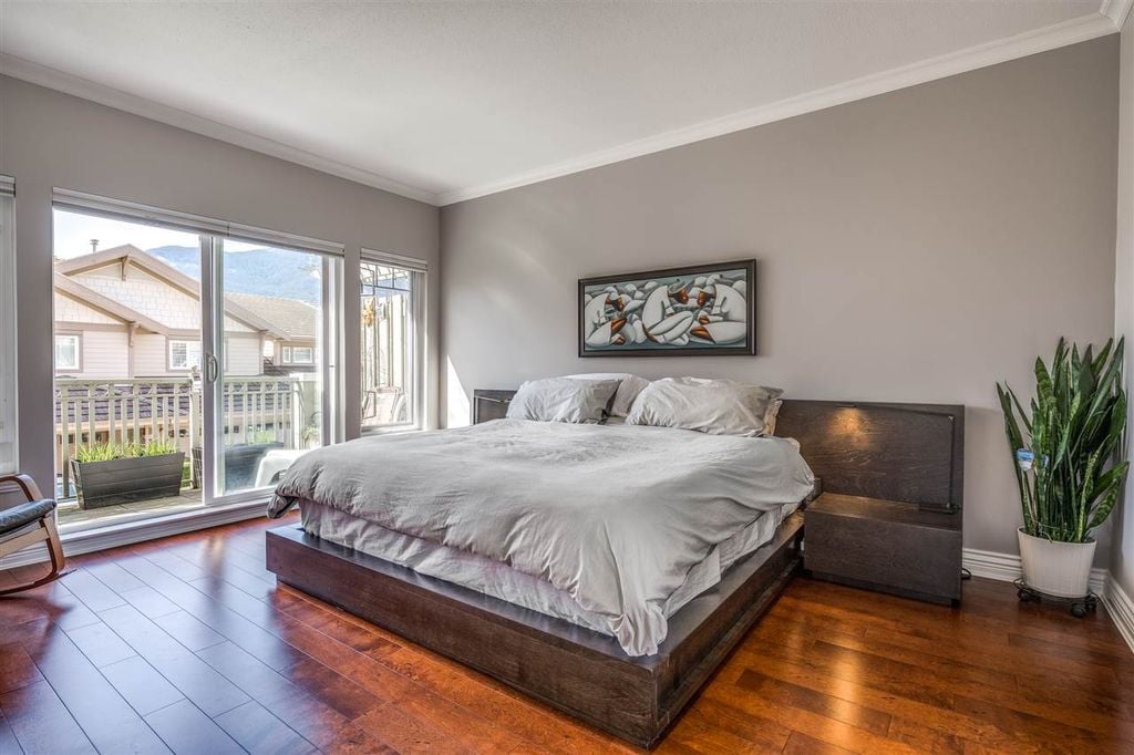 28 Whitecap Ct