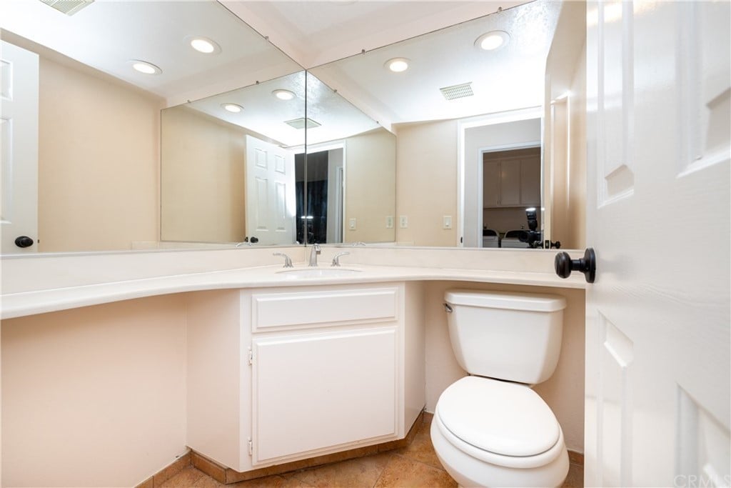 28601 Avenida Del Caballo