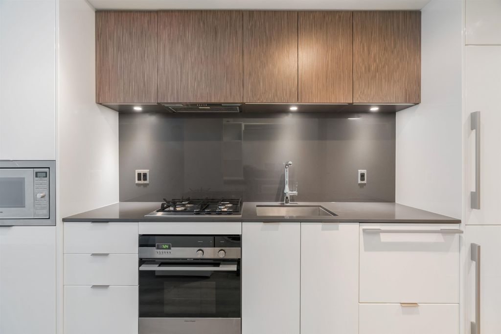 209 E 7th Ave, #607