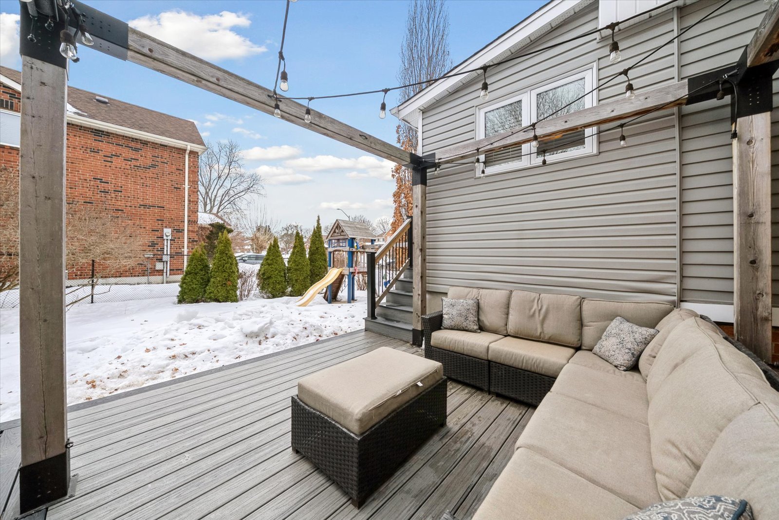 233 Fincham Ave 