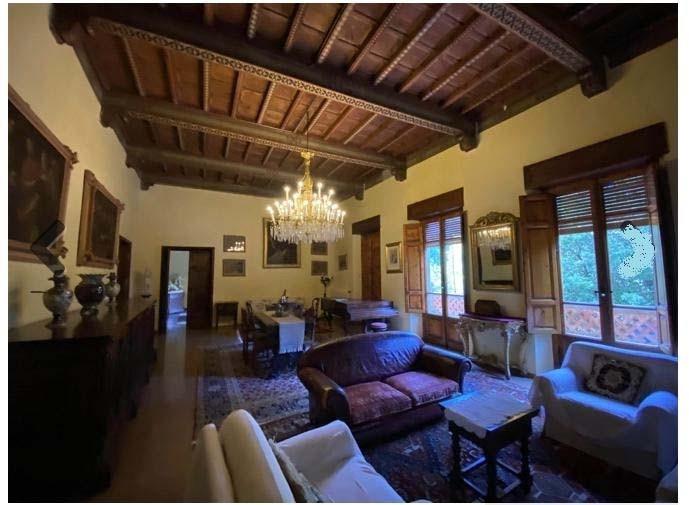 Lux Italy