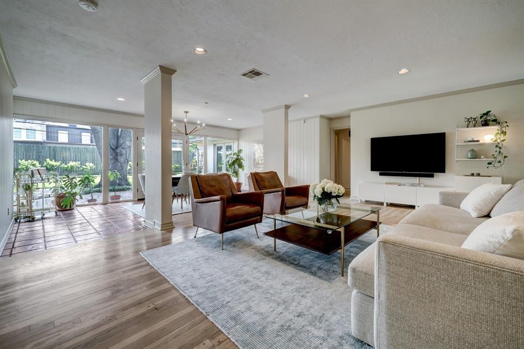 2103 Stoney Brook Dr