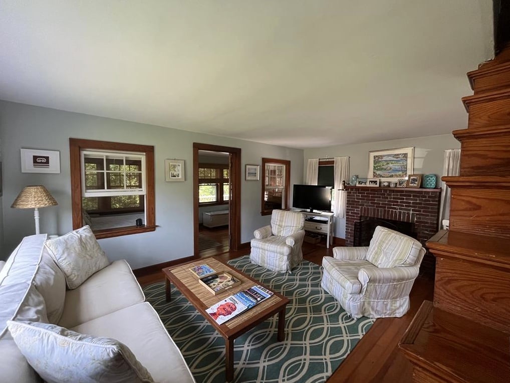 39 Hines Point Rd