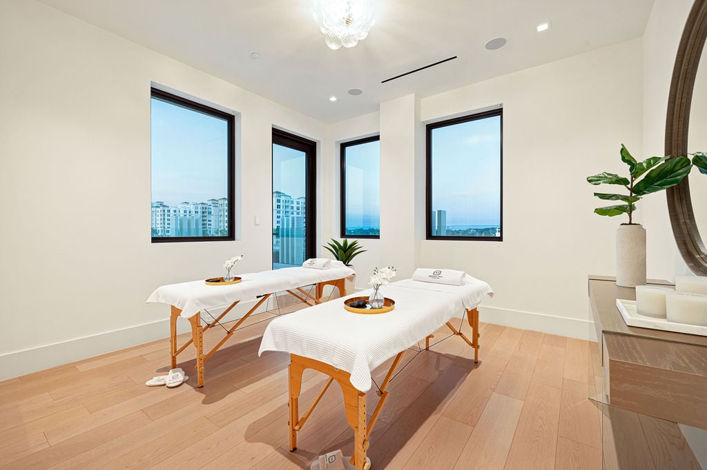 3425 S Ocean Blvd PH401