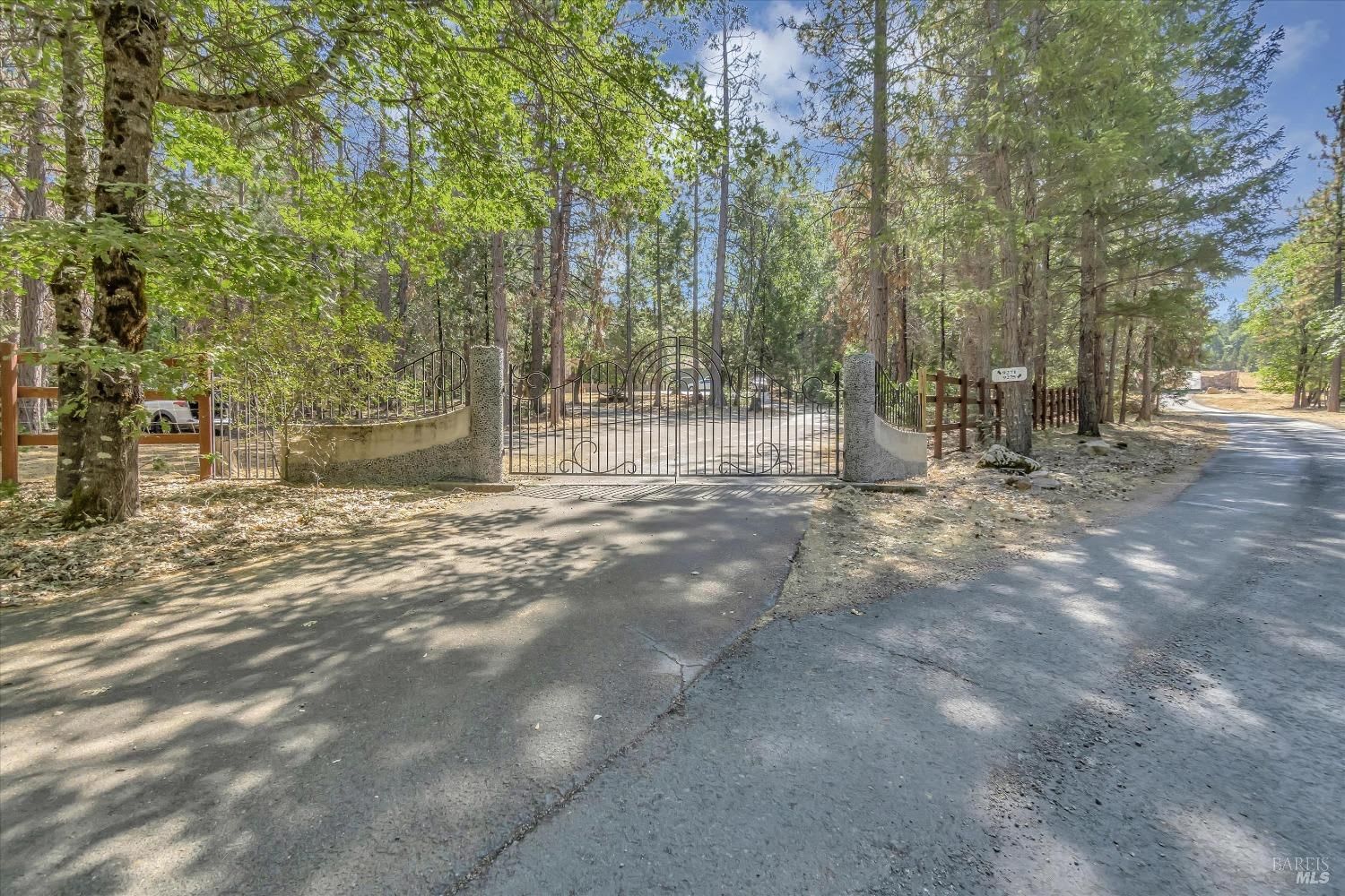 9271 Antler Hill Dr