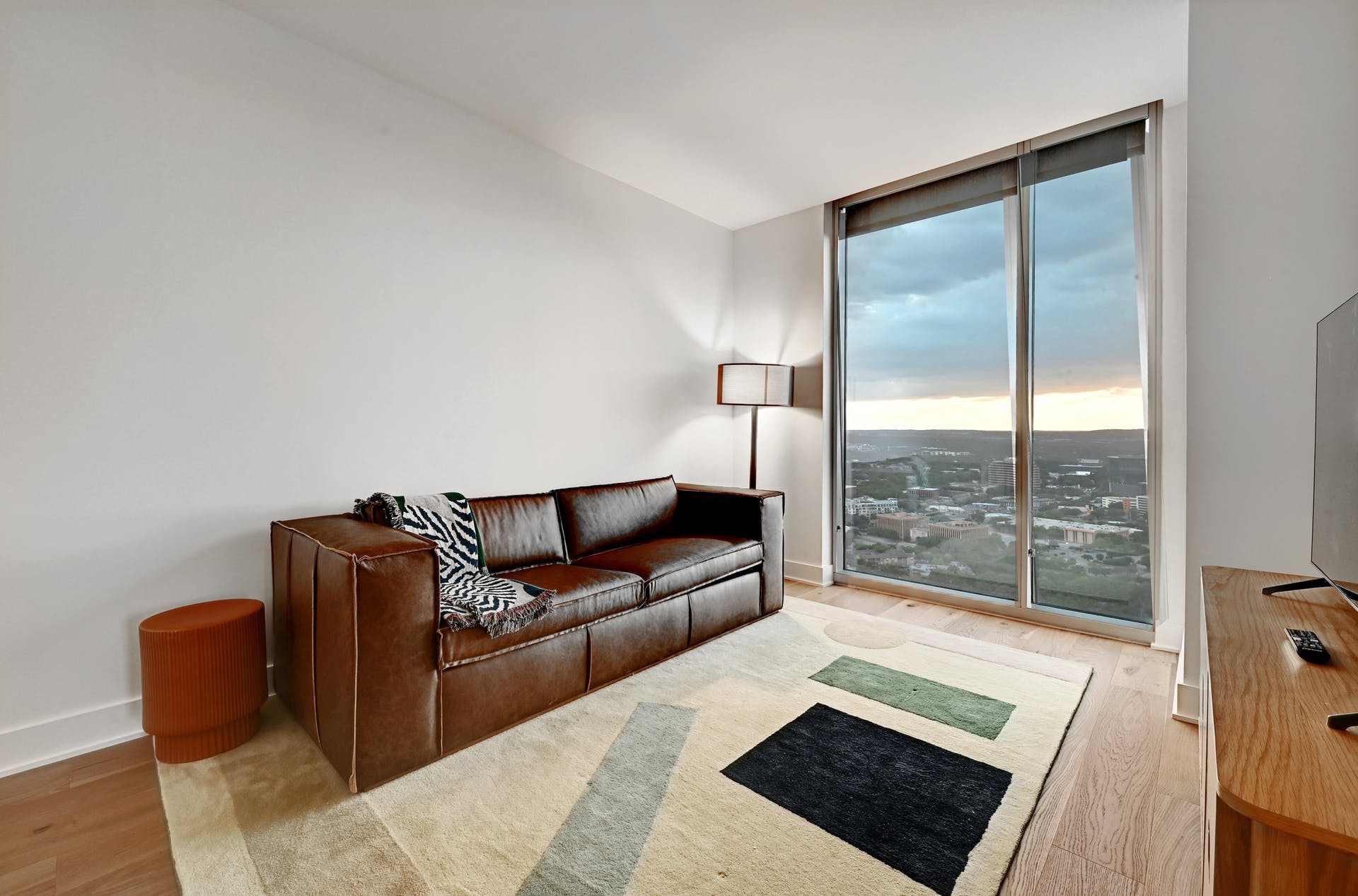 48 East Avenue #3201