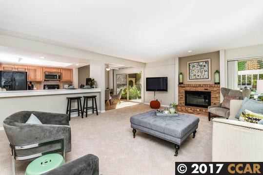 9 Oak Brook Pl, Pleasant Hill