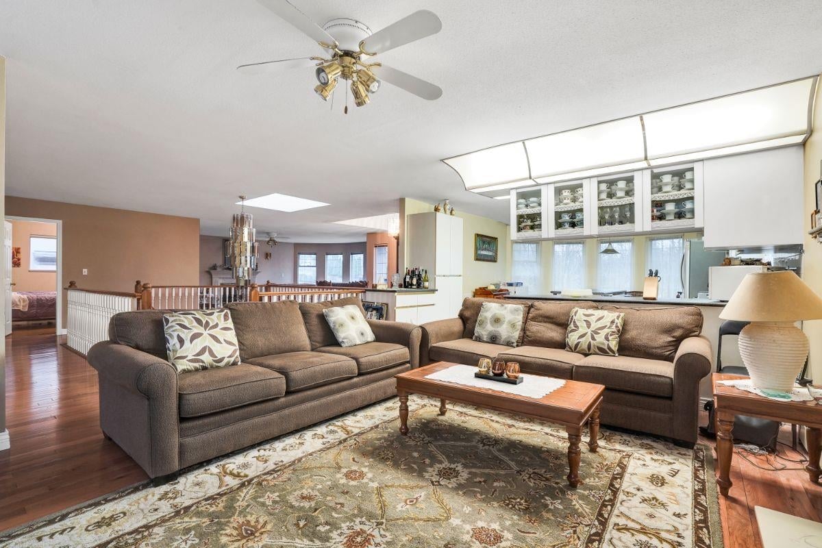 7562 Cariboo Road Rd, Burnaby