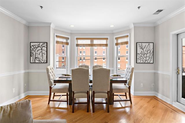 325 Willow Ave #4B