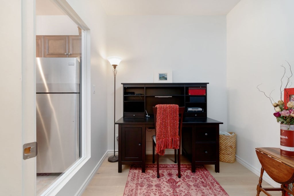 262-2175 Salal Dr