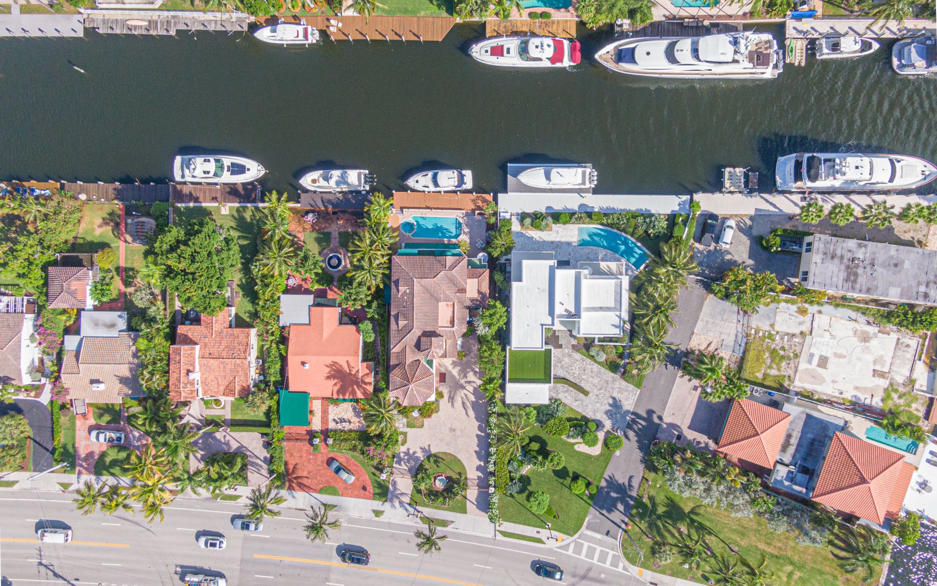 2615 E Las Olas Blvd