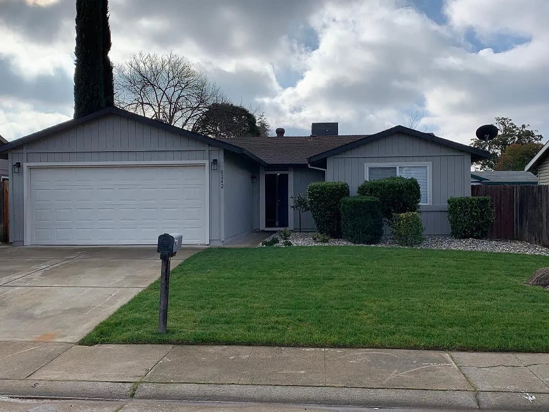 10242 Pistachio Way