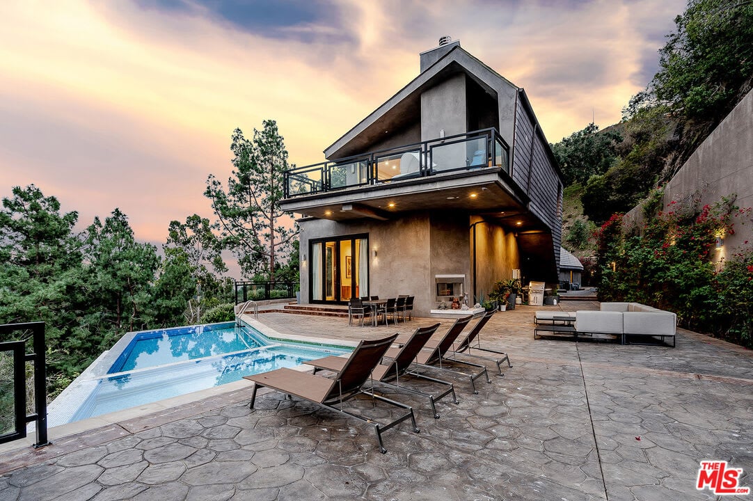 Paradise Horizon