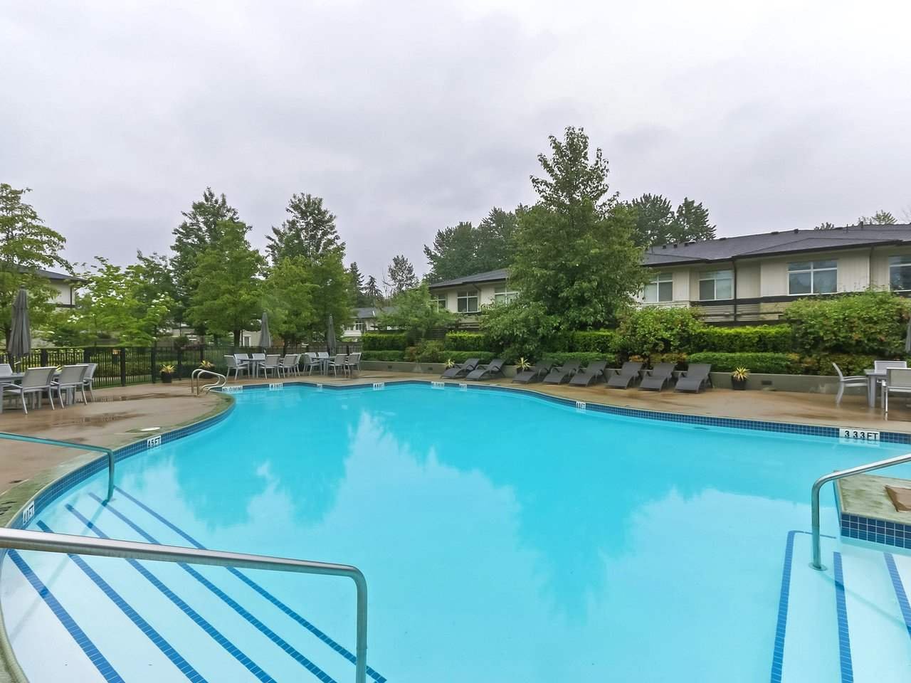 501-3093 Windsor Gate