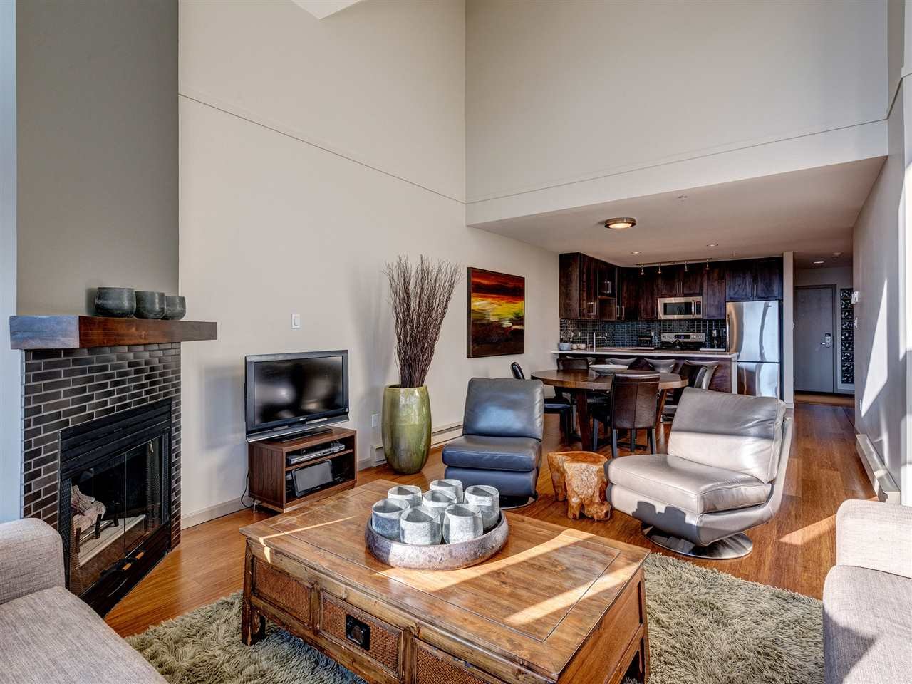 302-3212 Blueberry Dr