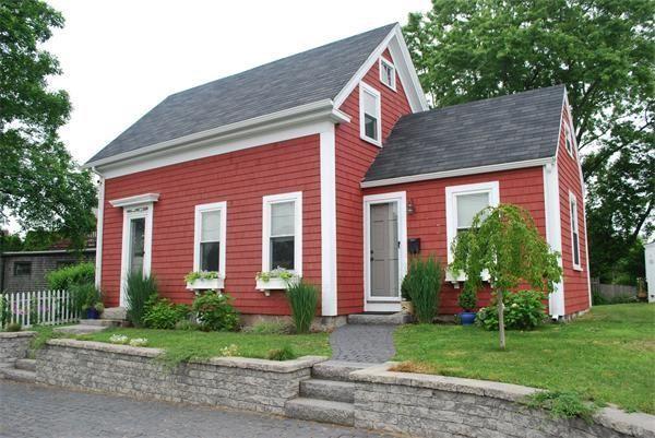 10 Highland St