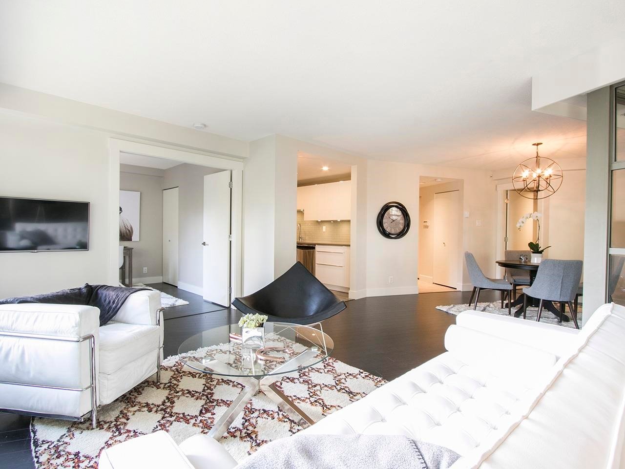 305-1006 Beach Ave