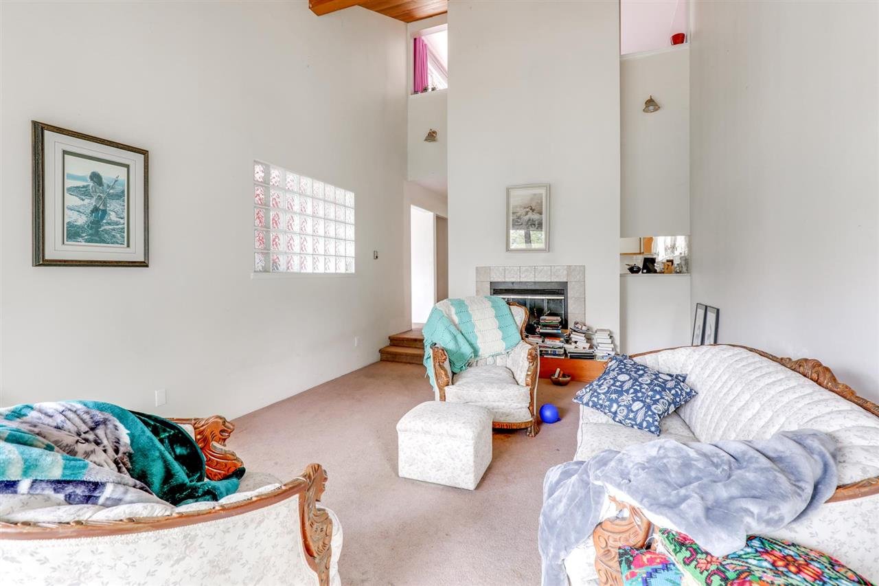 2497 Panorama Dr