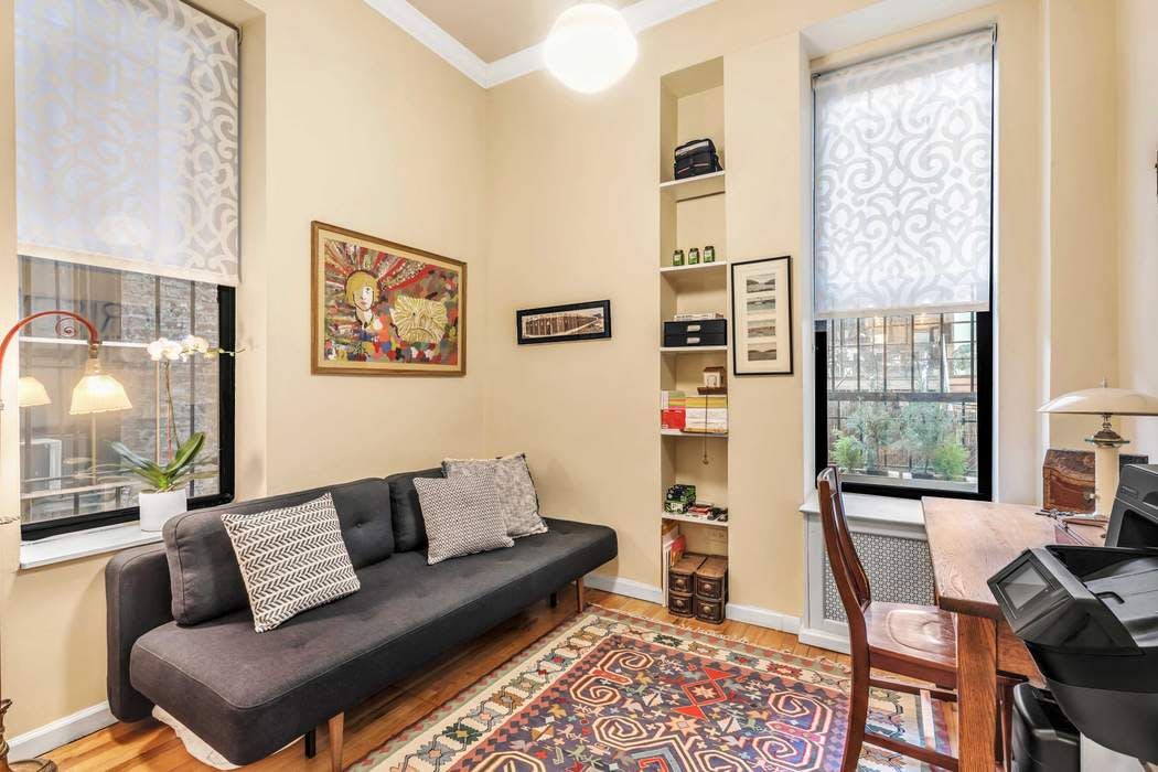 136 West 16th Street, 1FE