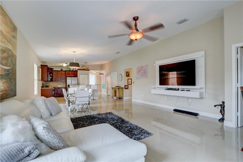 1496 SW 29th Ter