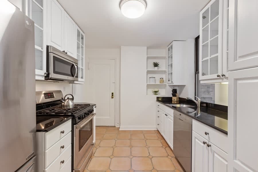 514 West End Ave Unit 6B