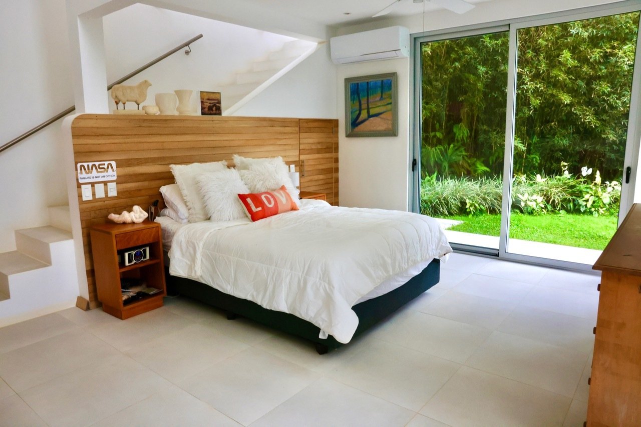 Modern Gated Volcano View Home, Lake Arenal, Alajuela