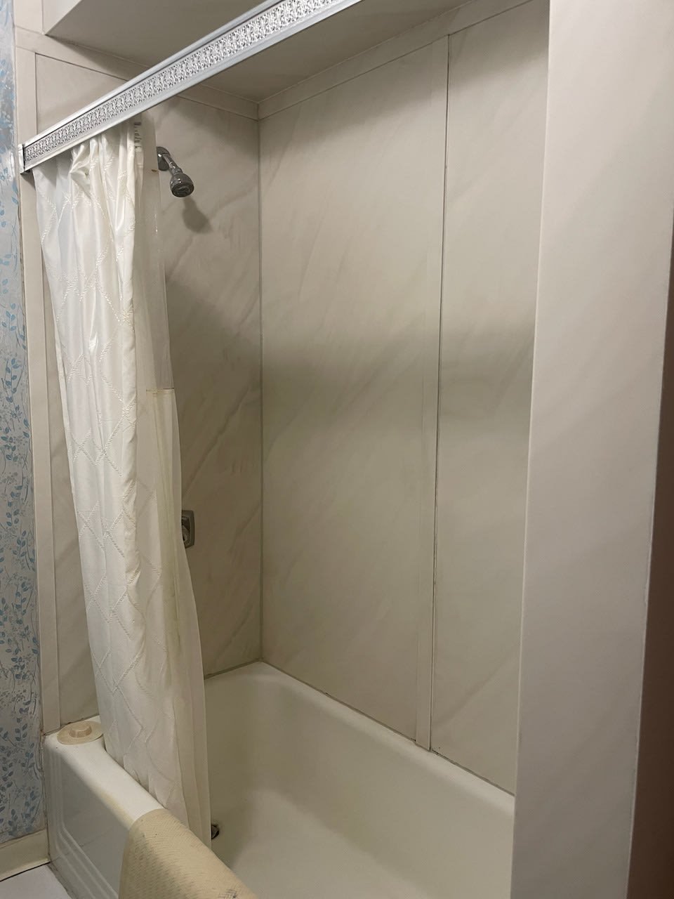 Unique Upton Street 2 bed w/ Deck, Laundry & Parking ! Available October! Utils Included! 