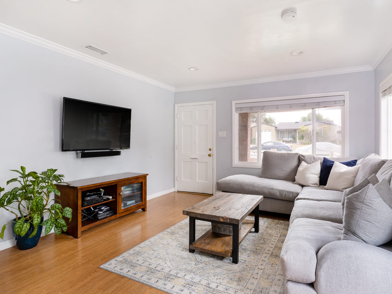 5161 W 137th Place