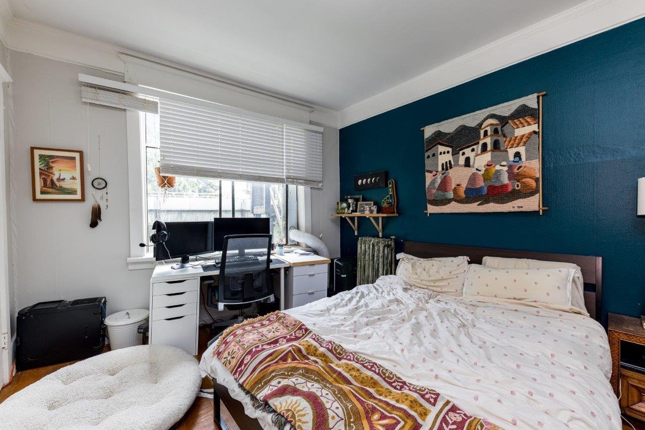 2043 Stainsbury Avenue, Vancouver