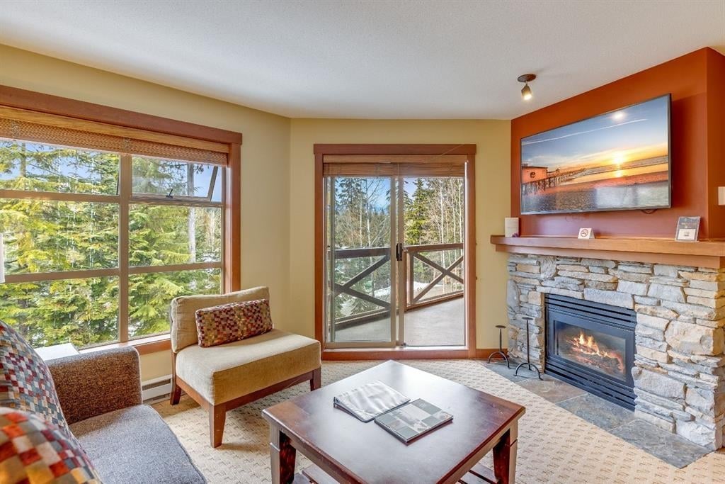 411 G4-4653 Blackcomb Wy