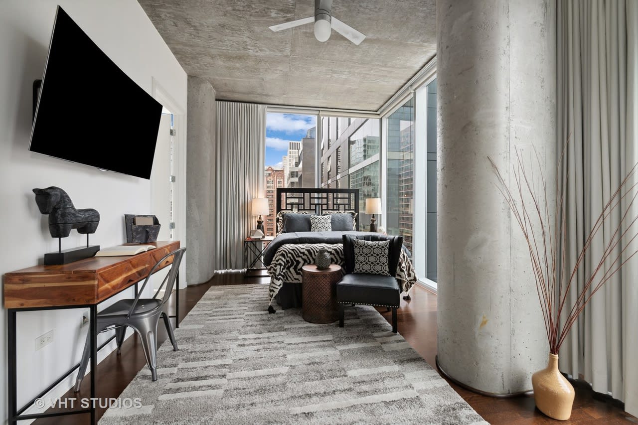 600 N Fairbanks
