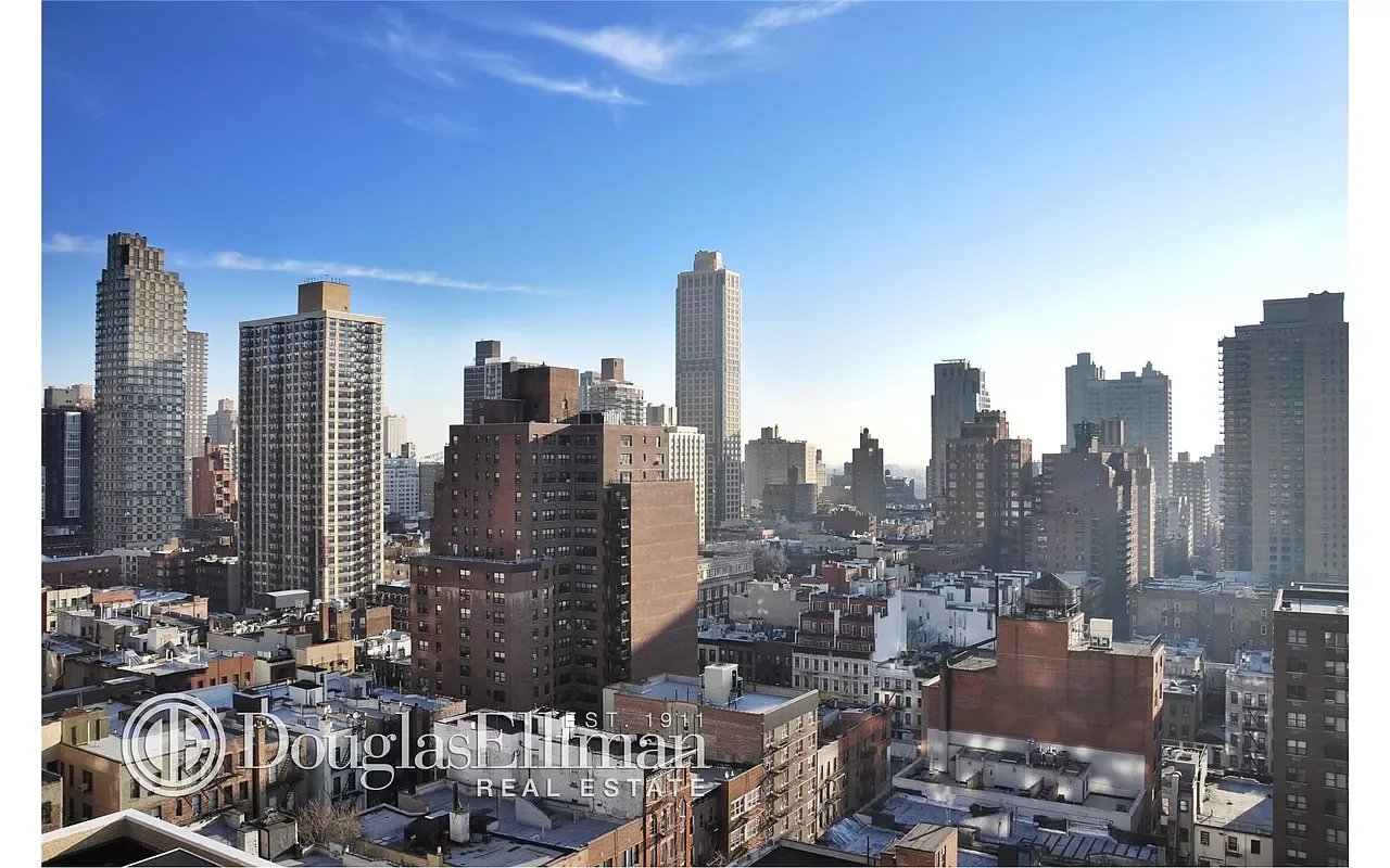 201 East 80th Street Unit: 16A