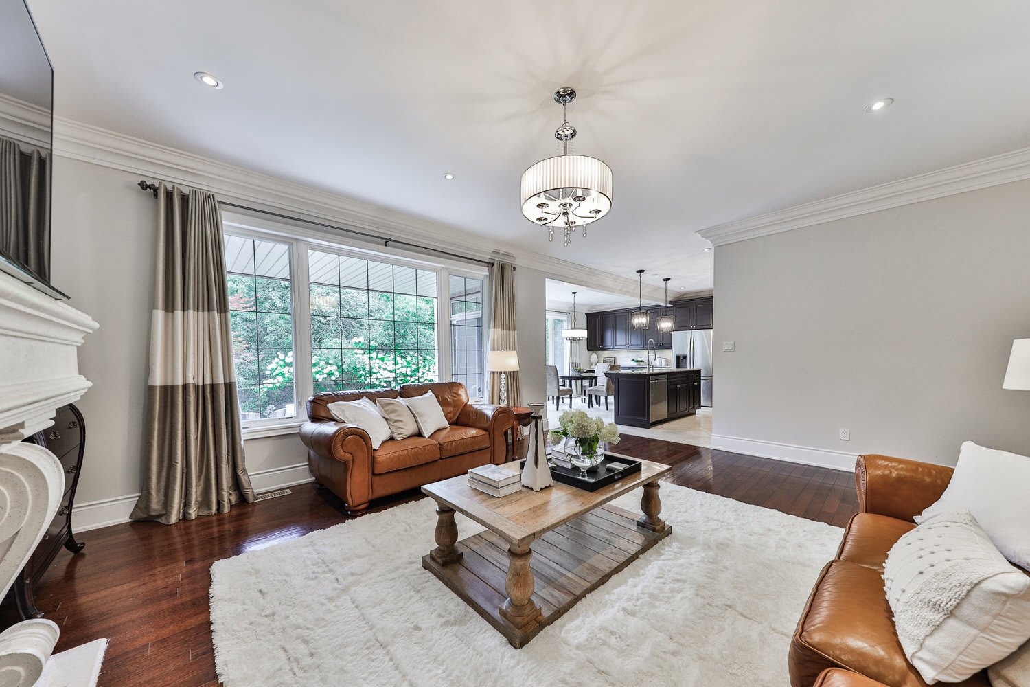 526 Hidden Trail, Oakville