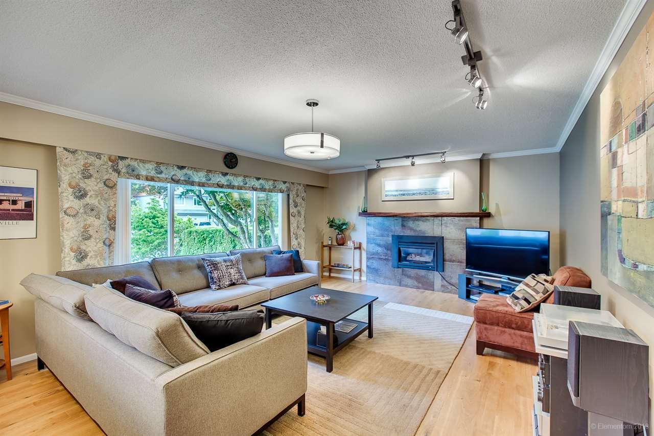 2583 Passage Dr