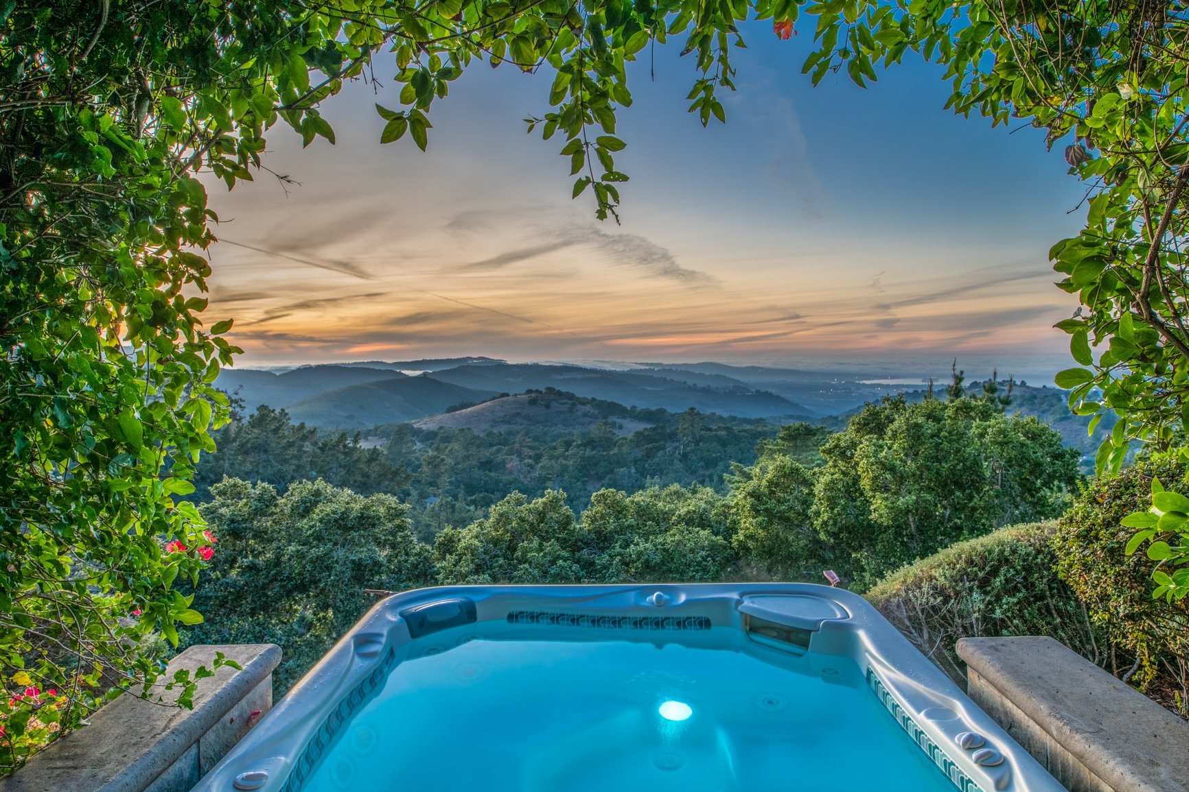 Panoramic Peninsula Views