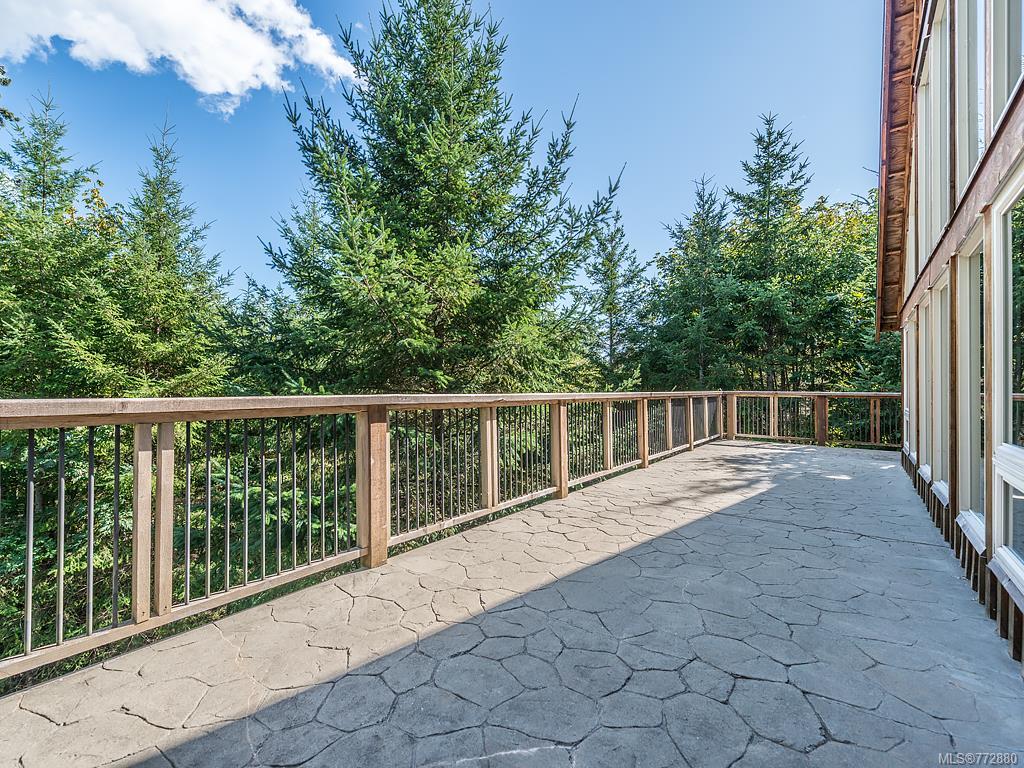 7268 Thelmita Pl