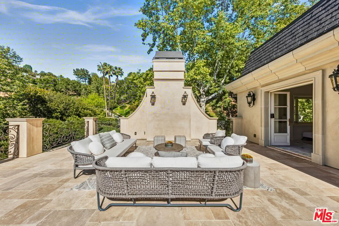 Grandeur Oasis