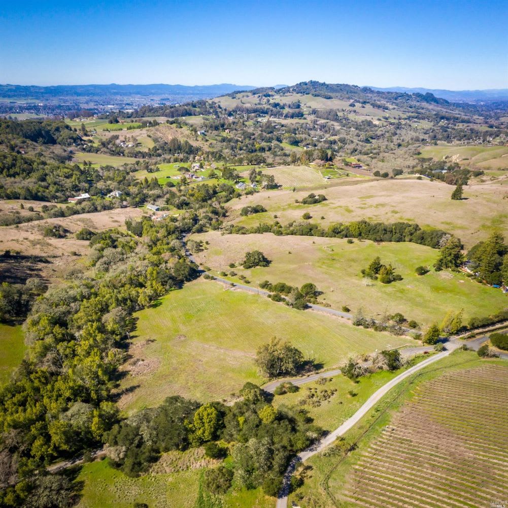 5289 Sonoma Mountain Rd