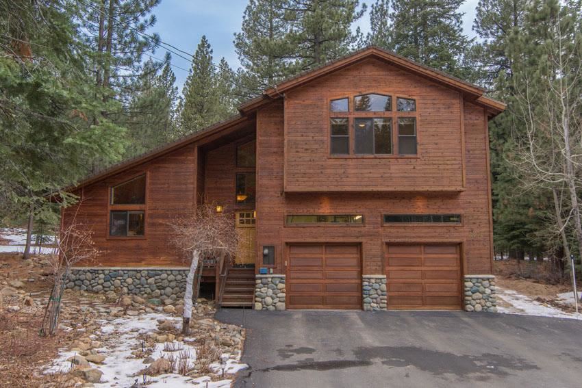 12378 St Bernard Dr