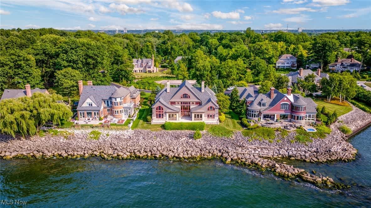 14 Colony Ln