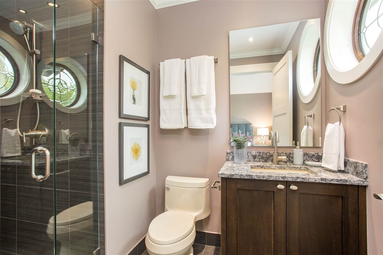 3334 W 39th Avenue, Vancouver