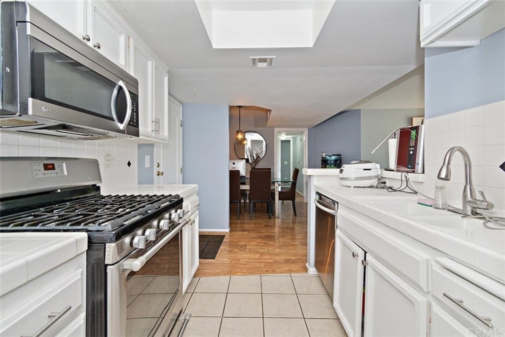 4760 TEMPLETON Street Unit 3329