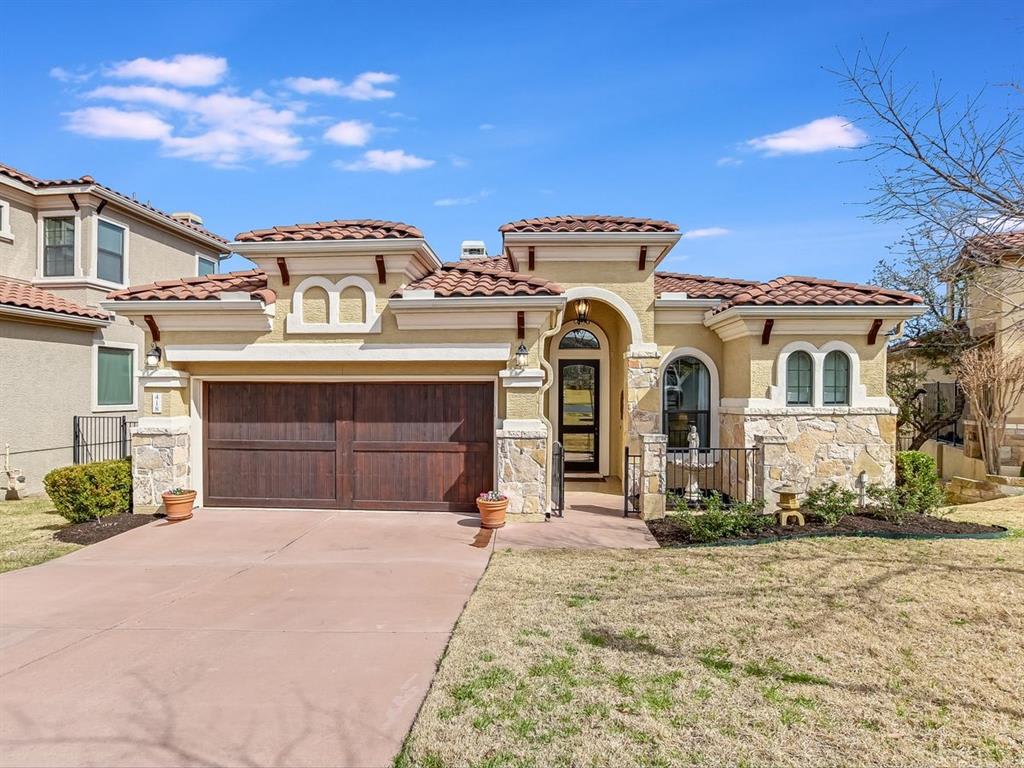 Lakeway Living